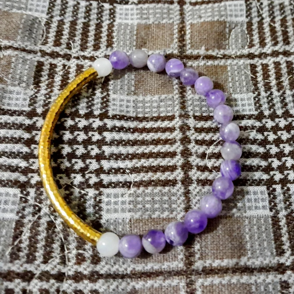 Handmade Amethyst + White Jade and Brass Stretch Bracelet - Picture 1 of 2